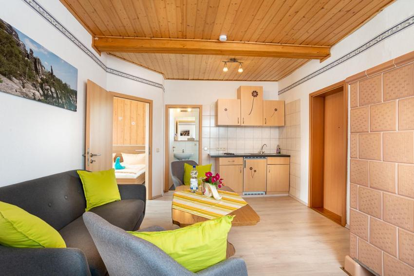Ferienhaus "Zur Alten Schule" Mittelndorf Luaran gambar