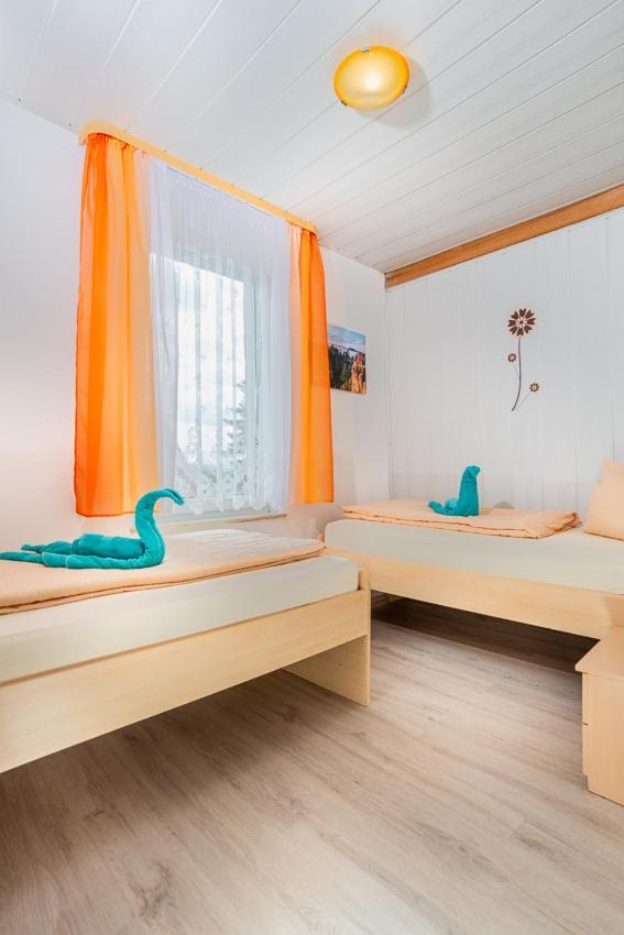 Ferienhaus "Zur Alten Schule" Mittelndorf Luaran gambar