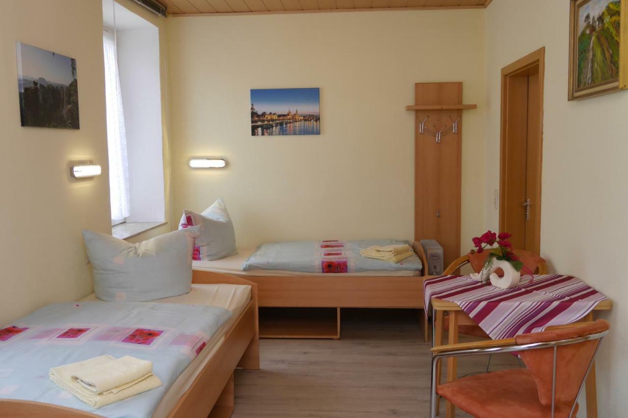 Ferienhaus "Zur Alten Schule" Mittelndorf Luaran gambar